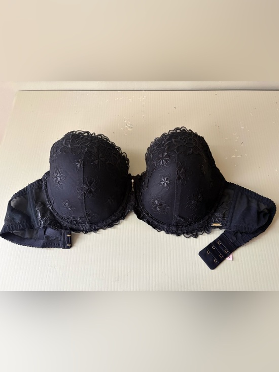 La Vie En Rose Other - La Vie En Rose Black Lace strapless Underwire Bra 40DD